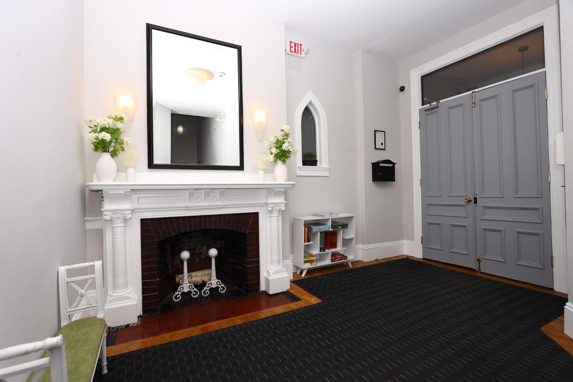 Stylish Newbury Street Studio, #2 보스톤 외부 사진